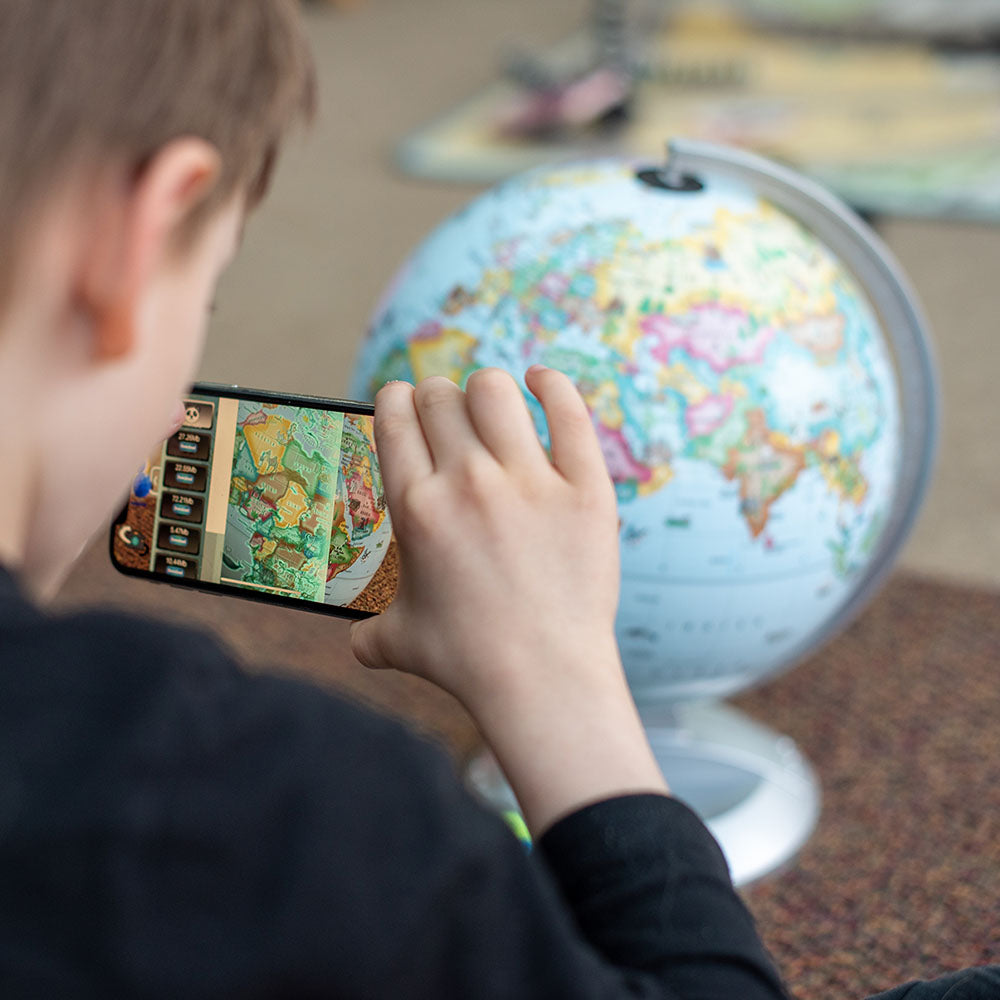 Globe for Kids 10″ Blue Illuminated Desk – Replogle Globes – AR app scanning the globe