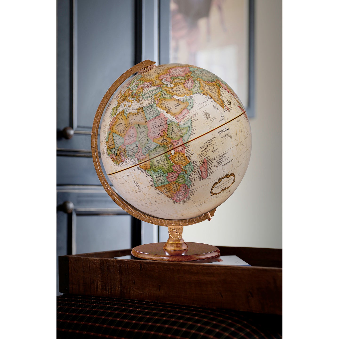 Hastings 12″ Antique Ocean Desk Globe (French) – Replogle Globes