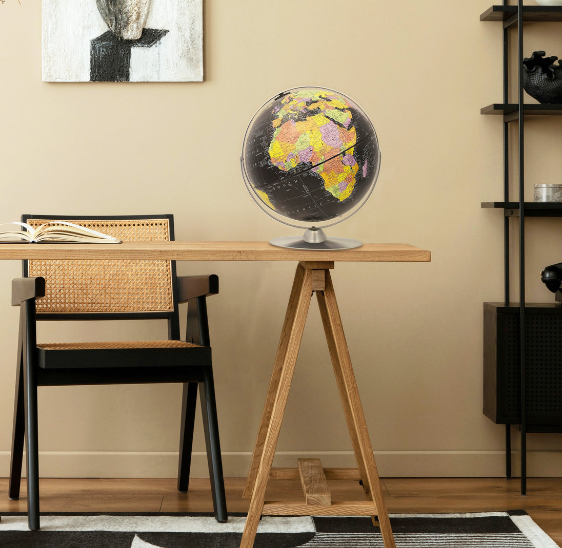 Starlight 12″ Black Desk – Replogle Globes
