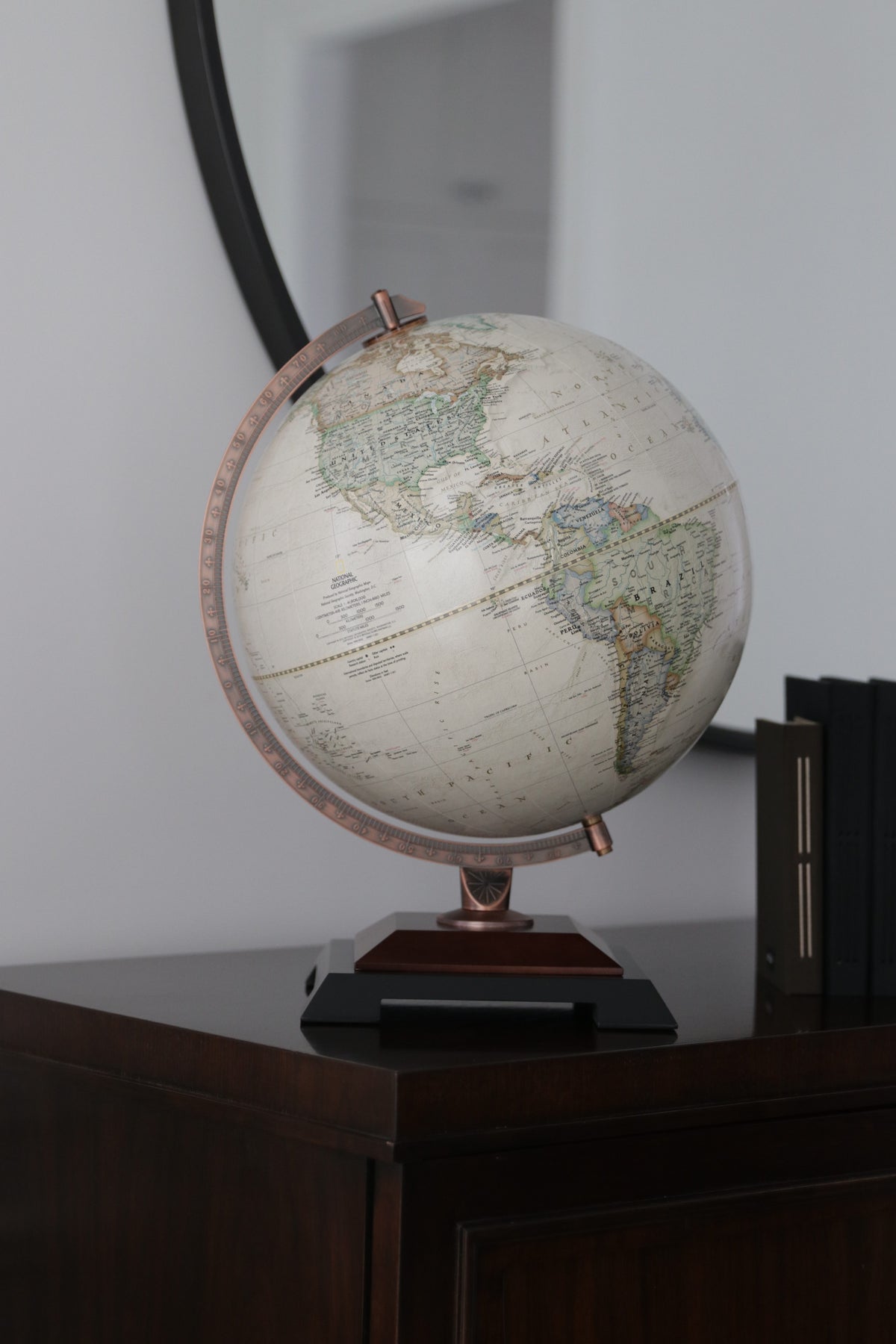 Bingham 12″ Antique Raised Relief Desk National Geographic Collection – Replogle Globes