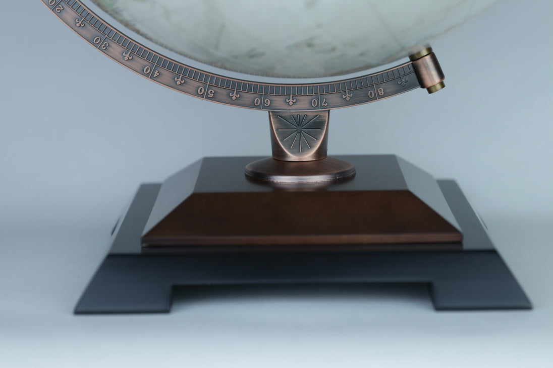 Bingham 12″ Antique Raised Relief Desk National Geographic Collection – Replogle Globes